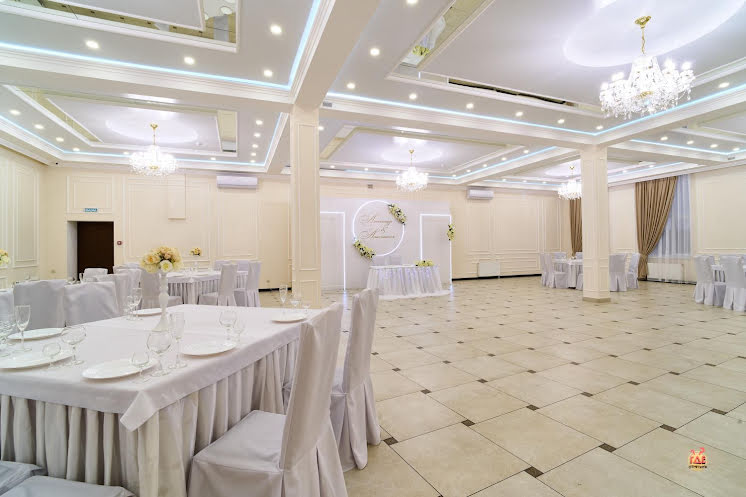 Большой зал в «Banket-Hall AURUM» фотография №2