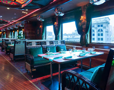  ресторан Лодка