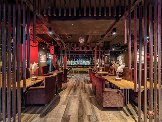 Зал ресторана  в «BAR&JOY» фотография №14