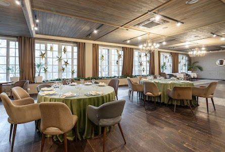 Большой зал в Малый зал