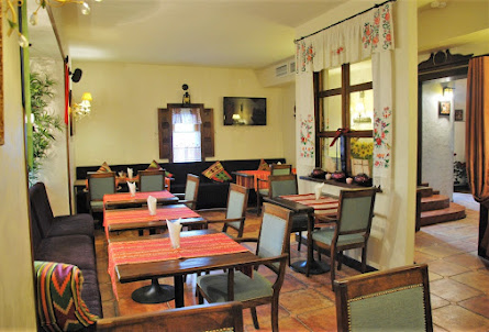 Традиционный зал в Зал «Уютный чердак»