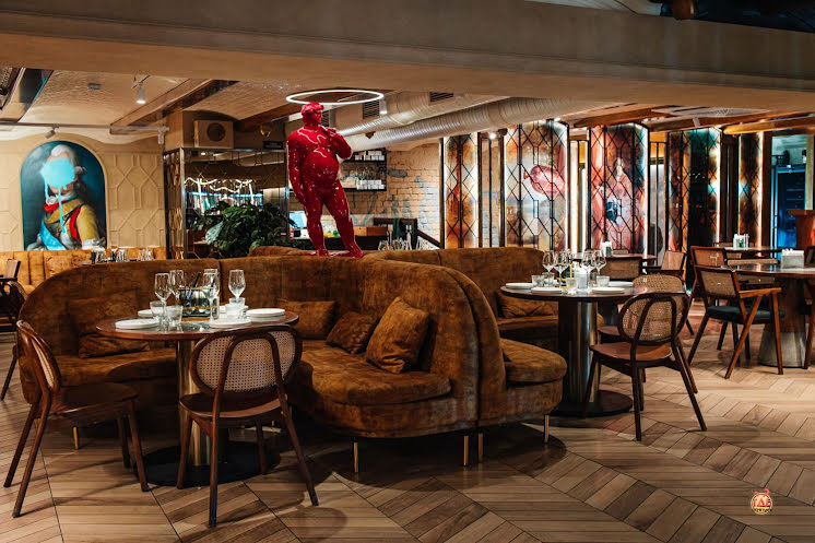 Зал на 2 этаже  в «Mixtura bar» фотография №3