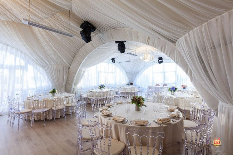 Панорамный шатер в «Villa Arcobaleno» фотография №11