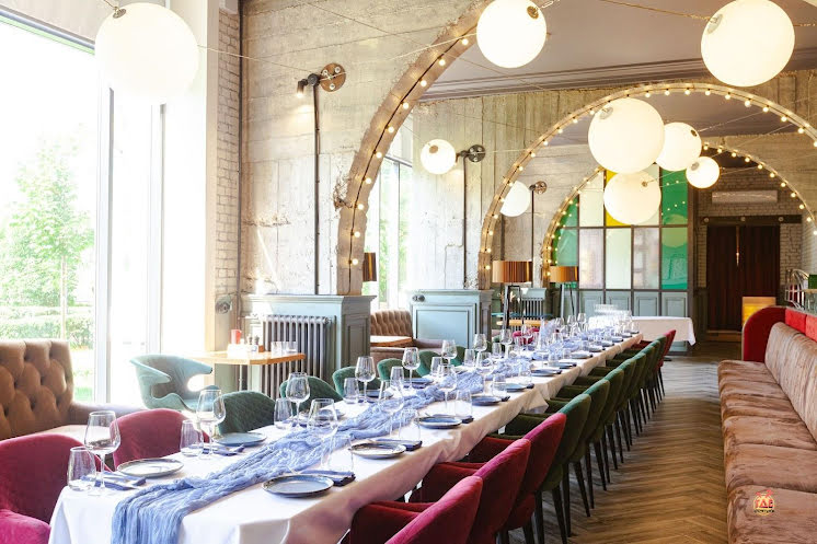 Основной зал  в «MiraGrill» фотография №5