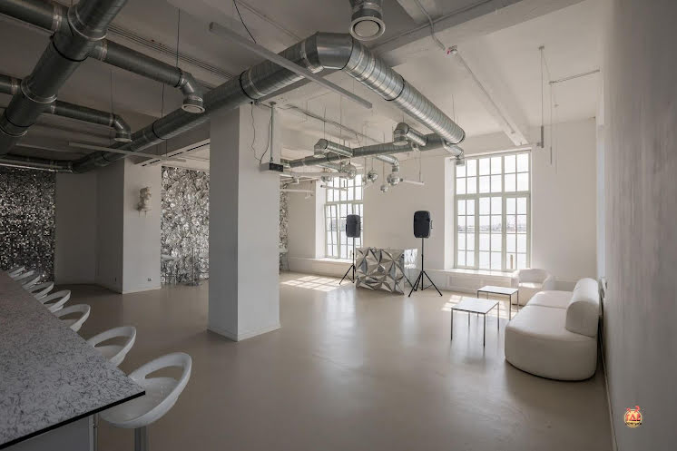 Mr.White в «Rubin Loft на Кожевенной» фотография №11