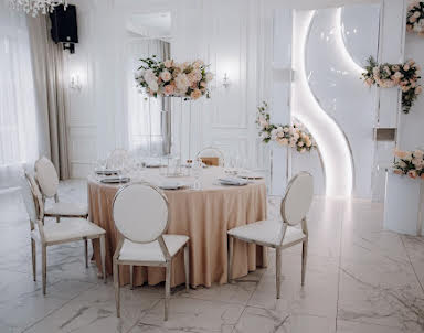  ресторан Еда и Миръ