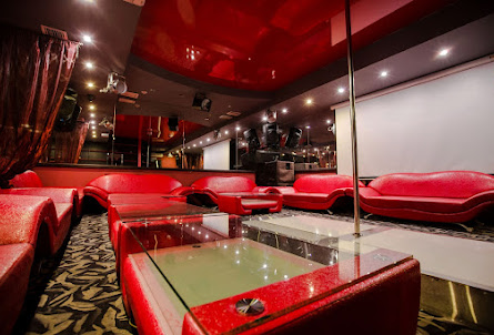 Караоке-зал в Караоке-зал