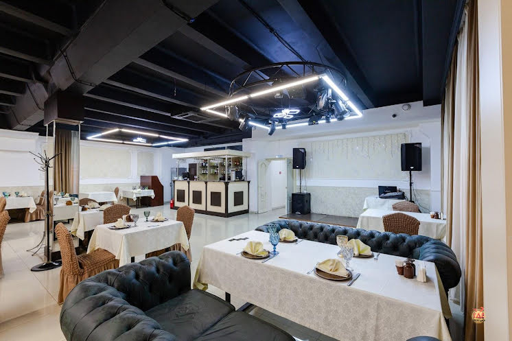 Основной зал  в «Огни Севера» фотография №6