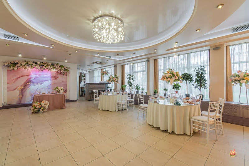 Liris Hall на Российском проспекте фотография №13