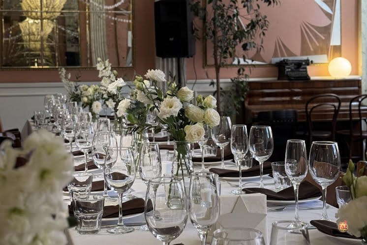 Розовый зал  в «Хитрые люди» фотография №8