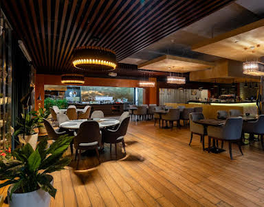 Выпускной в Атмосфера