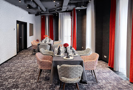 Зал «Киплинг» в Зал «Джек Лондон»