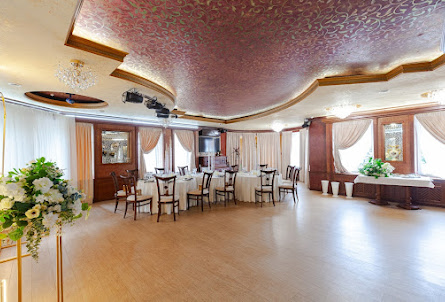 Основной зал в Охотничий домик