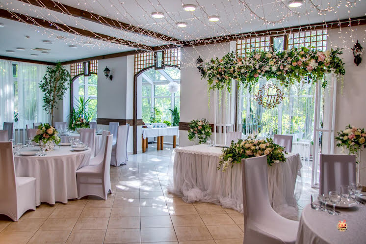 Зал ресторана в «Дубрава» фотография №5