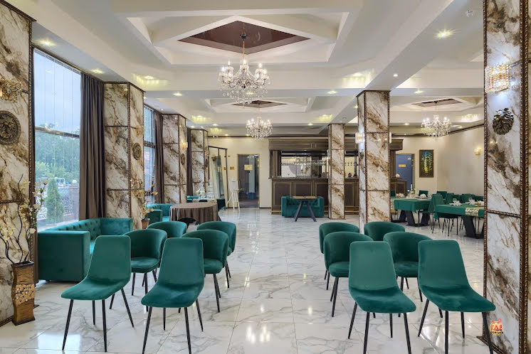 Основной зал в «Lion» фотография №4