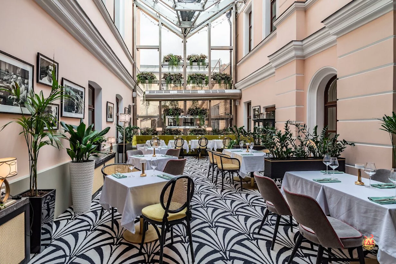 12 Grand Cafe фотография №5