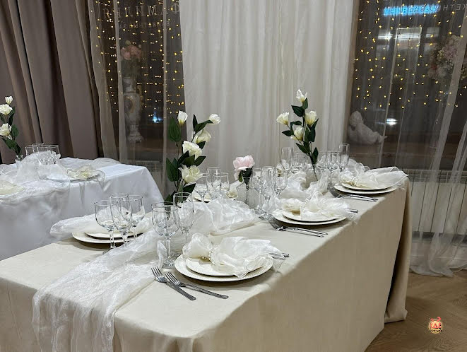 Большой зал в «ФАМИЛИЯ» фотография №1