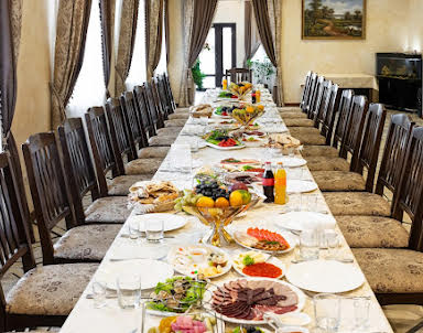  ресторан Mari Inn