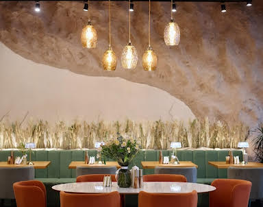 Новый год в Вкусная компания на Советской Армии