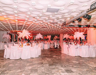 День рождения в Хрустальный