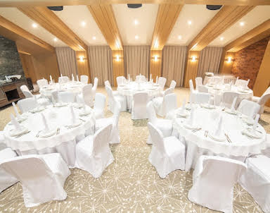  ресторан STUDIO HALL