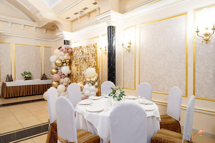 Зал «Золотой» в «Smirnoff» фотография №1