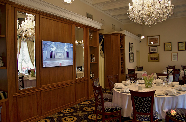 Основной зал  в «Дворянское собрание» фотография №4