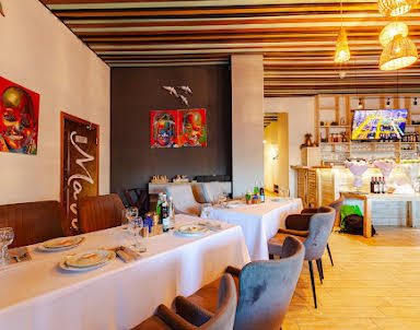  ресторан Mavi Cafe