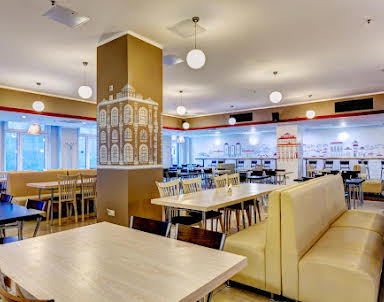 Новый год в «Трапеza» на Нижнем Сусальном переулке