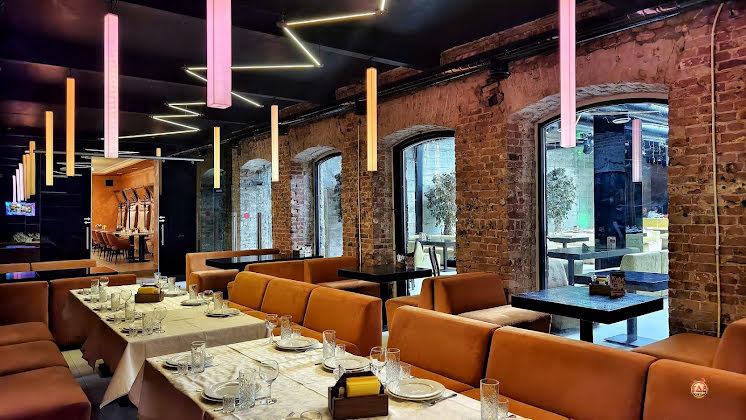 Оранжевый зал  в ««Хац Хаус» на Рабочей» фотография №1