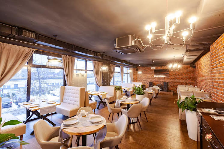 Основной зал  в «Константинофф» фотография №7