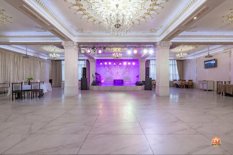 Большой зал в «Шарль Азнавур» фотография №12