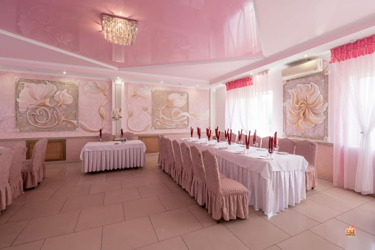 Зал «Розовый» в «Бригантина» фотография №3