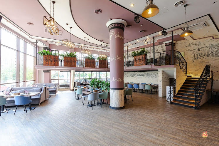 Основной зал  в «Шато Манави на Адмирала Лазарева» фотография №16