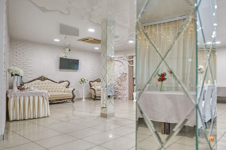 Нижний зал  в «Белая стрекоза» фотография №6