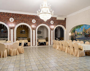  ресторан Иверия на Вокзальном спуске