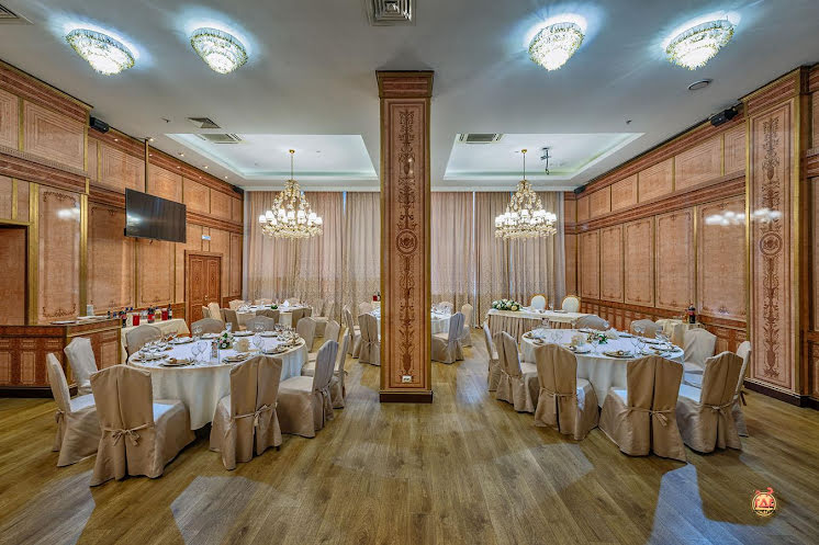 Банкетный зал «Азнавур» в «Royal Hotel Spa & Wellness» фотография №1