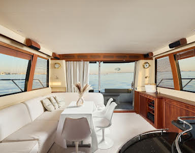  ресторан YES BOAT