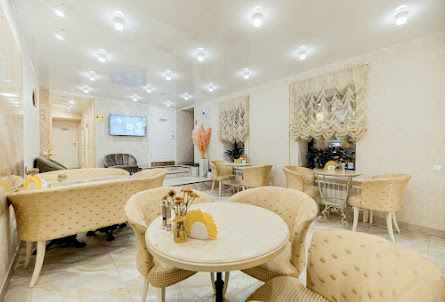 Зал кафе "Ив" в Зал кафе "Ив"