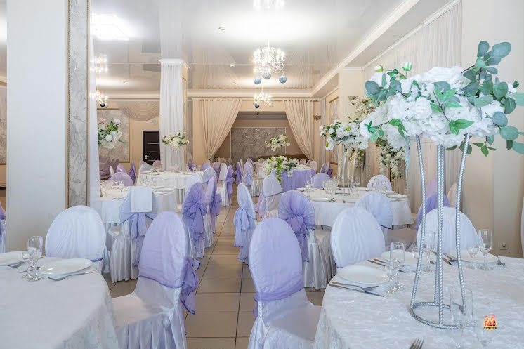 Основной зал в «Смак на Ямашева» фотография №5