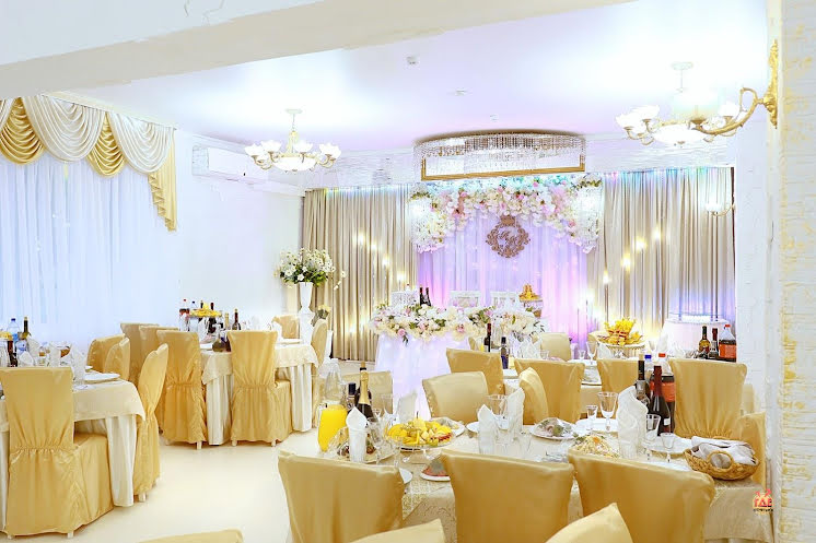 Большой банкетный зал в «Скатерть Самобранка» фотография №6