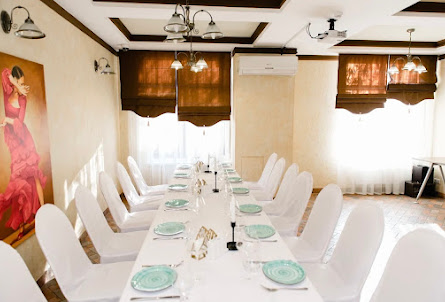 Малый зал в Малый зал