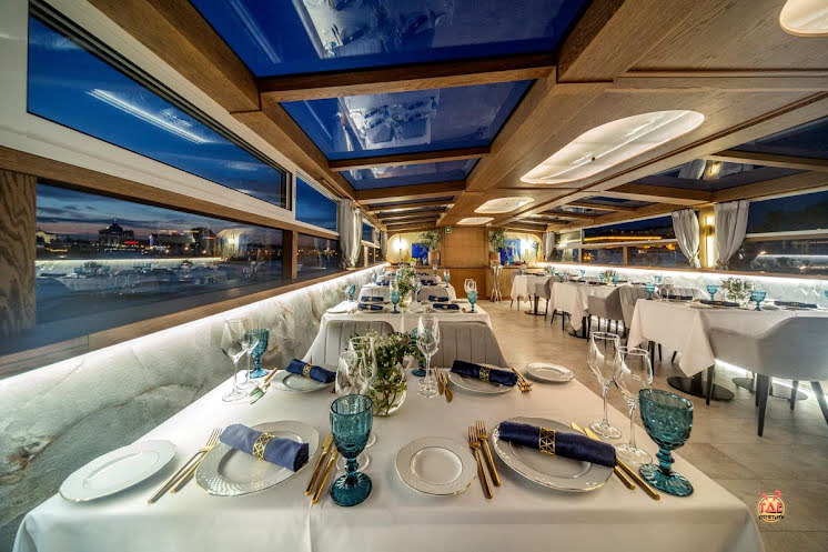 Палуба в «Теплоход "Миконос"» фотография №11