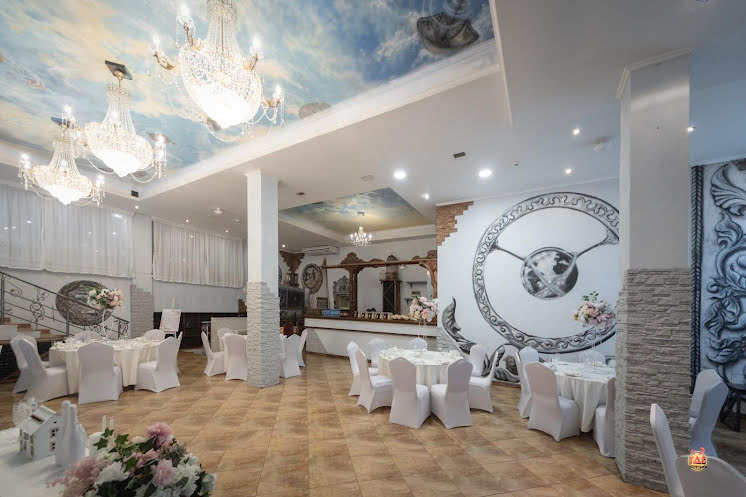 Главный зал в «Dolce» фотография №18