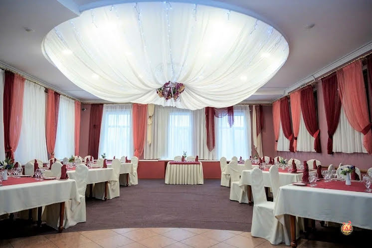 Большой банкетный зал в «Визит» фотография №1