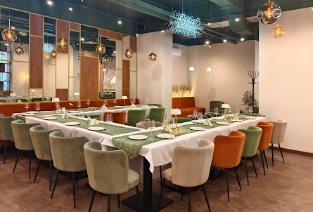 Малый зал  в Малый зал 