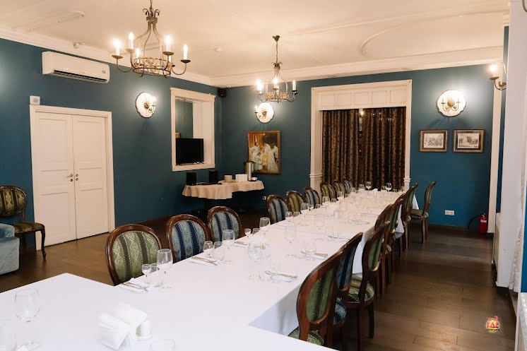 Банкетный зал «СамоварЪ»  в «Богемия на Вавилова» фотография №8