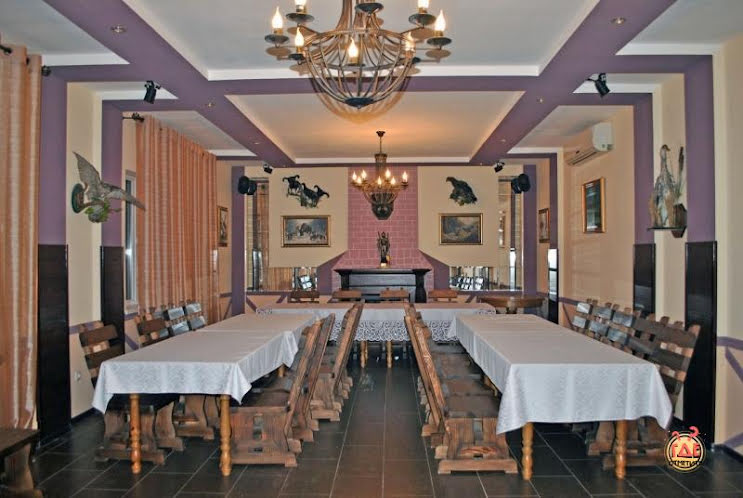 Зал «Охотничий» в «Бригантина» фотография №1