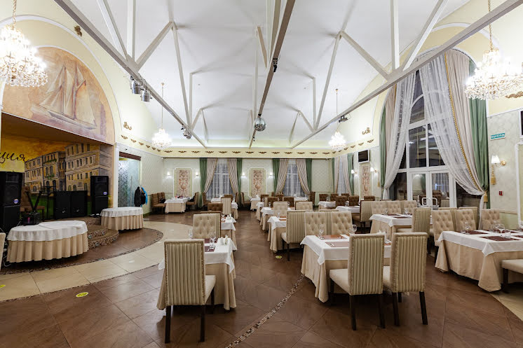 Основной зал  в «Венеция на ул. 40 лет Октября» фотография №9