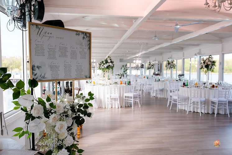 Летняя терраса в «Петровский причал» фотография №16